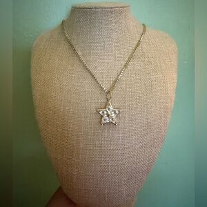 Gold Star Pendant Necklace